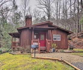 Private Gatlinburg Cabin Pet Friendly with Hot Tub!
