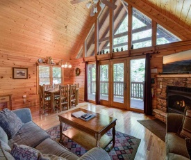 Running Bear, 2 Bedrooms, Sleeps 8, Hot Tub, Gas Fireplace, Pool Table