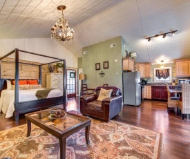 Seclusion Retreat, 1 Bedroom, Fireplace, Hot Tub, Sleeps 4
