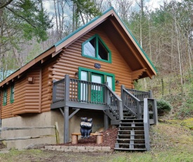 The Cuddle Hut cabin