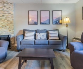 Condo 103 at Olde Gatlinburg Place - Downtown Gatlinburg