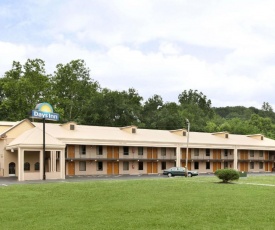 Days Inn by Wyndham Harriman