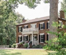 Boyd Harvey Main House & Carriage House