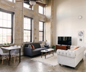 Modern Loft w/ View