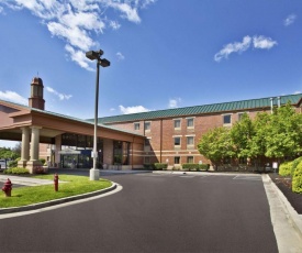 Baymont by Wyndham Knoxville/Cedar Bluff