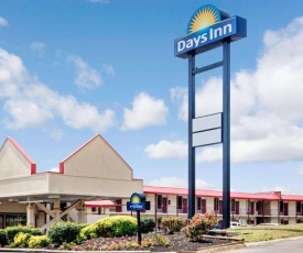 Days Inn by Wyndham Knoxville West