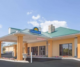 Days Inn by Wyndham Lenoir City