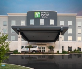 Holiday Inn Express & Suites Memphis Arpt Elvis Presley Blv, an IHG Hotel