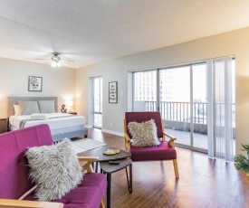 Modern Memphis Studio + Walk Score 85