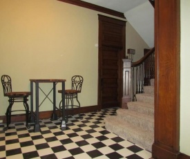 Peabody 1 Adorable 2 bedroom