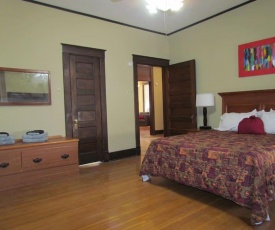 Peabody 2 Adorable 2 bedroom