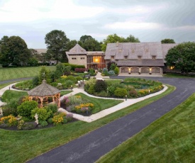 Twin Pine Manor