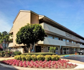 Fair View Inn & Suites