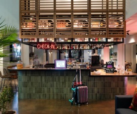 MOXY Memphis Downtown