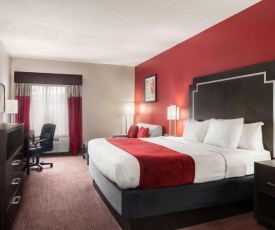 Days Inn & Suites by Wyndham Murfreesboro