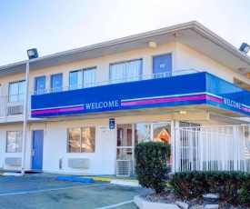 Motel 6-Murfreesboro, TN