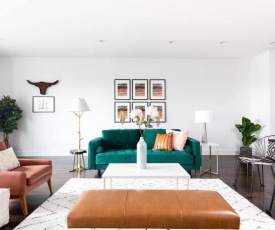ELEGANT 10 Beds TOWNHOME 5 Min to Music Row