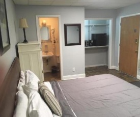 HICKORY SHADES MOTEL