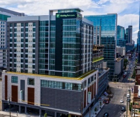 Holiday Inn & Suites - Nashville Downtown - Conv Ctr, an IHG Hotel