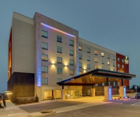 Holiday Inn Express & Suites - Nashville MetroCenter Downtown, an IHG Hotel