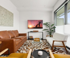 Illume - New Luxury Community - All-Suite Layout condo