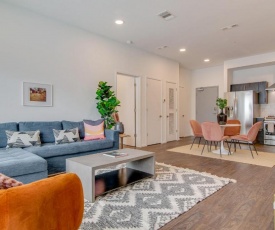 lllume - Urban Oasis - Styled by Genevieve Gorder condo
