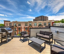 Midtown Home with Private Balcony and Vintage Arcade Games!