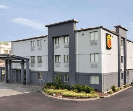 Super 8 by Wyndham Nashville East