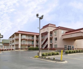 Days Inn by Wyndham Airport Nashville East