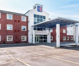 Motel 6-Newport, TN