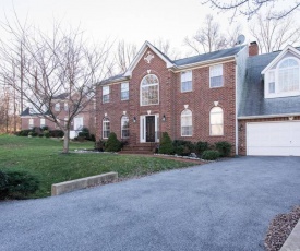 Superb Basement close to the Gaylord MGM Outlets National Harbor