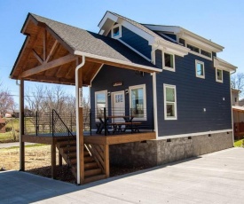 Charming Smoky Mountain Tiny House