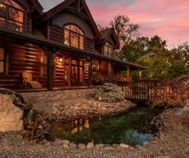 Grand Mountain Getaway Home