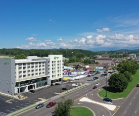 Holiday Inn & Suites - Pigeon Forge Convention Center, an IHG Hotel