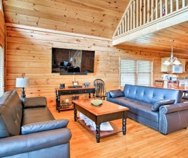 Mountaintop Manor with Hot Tub, Resort Pool Access