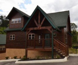 Suite Retreat near Dollywood