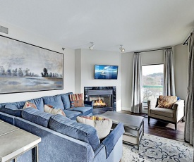 Top-Floor Condo - River & Mountain Views - Pool