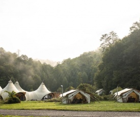 Under Canvas Smoky Mountains