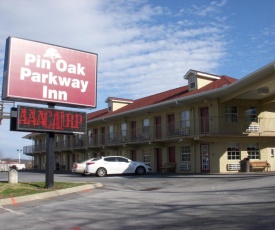 Pin Oak Parkway Inn