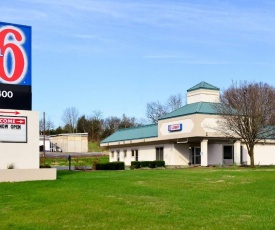 Motel 6-Pulaski, TN