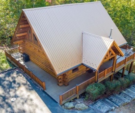 A Cut Above #371 by Aunt Bug's Cabin Rentals