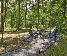 Cozy Home with Fire Pit, 5 Mi to Pigeon Forge
