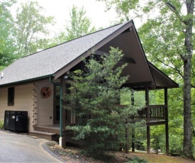 Cuddle Up Cabin
