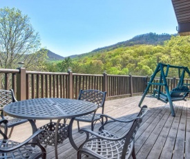 Drakes Mountain Hideaway, 4 BR, Pets, Fenced Yard, Theater Room, Sleeps 13
