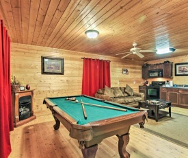 Hidden Hideaway Cabin with Deck and Pool Table!