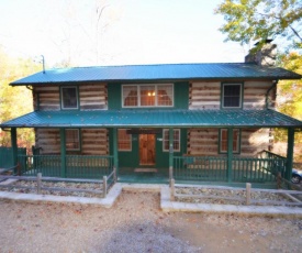 Huckleberry Inn 4 bedroom