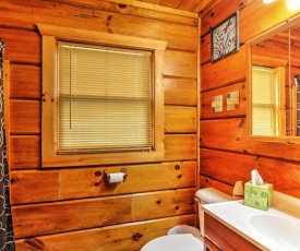 Log Cabin Studio in Sevierville with Deck and Hot Tub!
