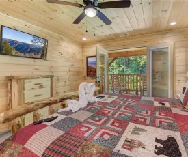 Majestic Rendezvous, 5 BRs, New Build, Hot Tub, Pool Access, Sleeps 16
