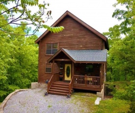 Moonside Retreat Sleeps 14