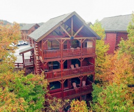 Mountain Dreams - Spacious Retreat with Views